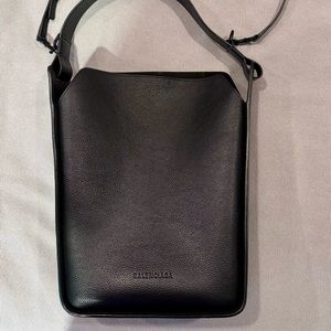 Balenciaga Tool 2.0 medium grained leather shoulder bag